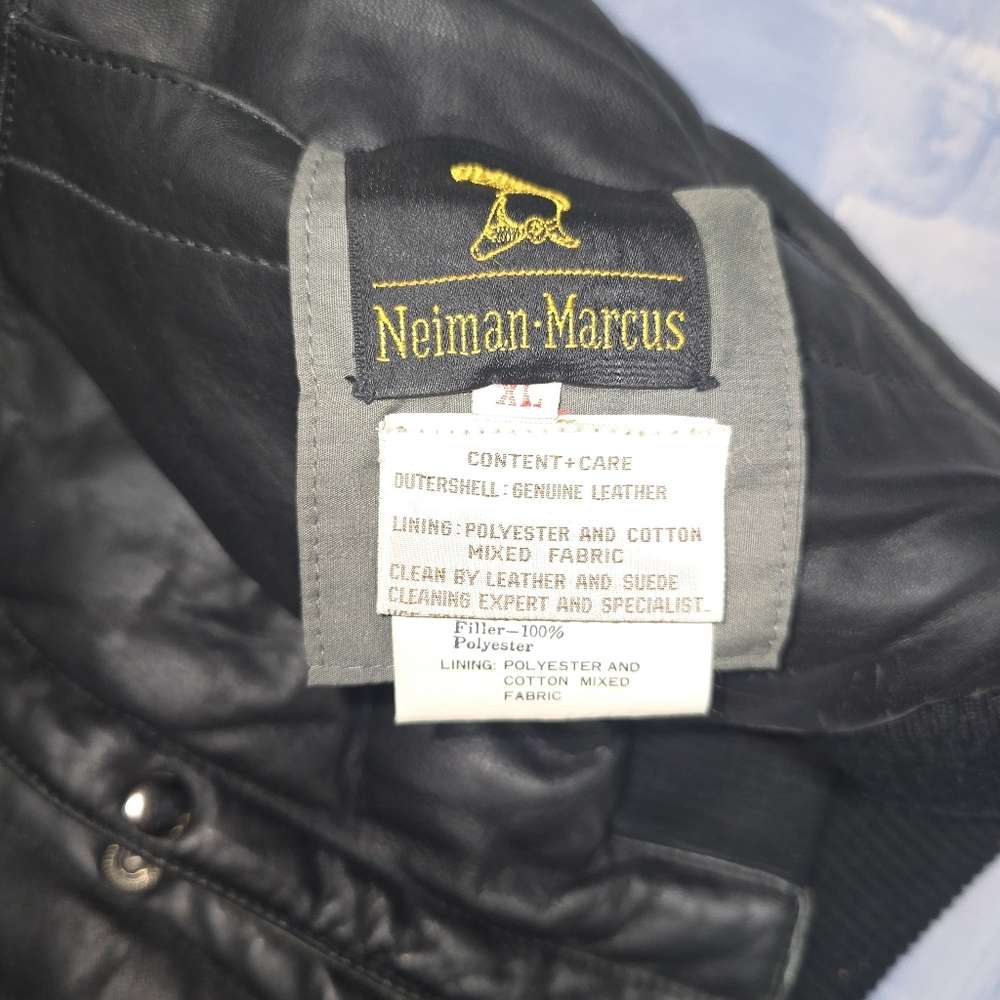 Neiman Marcus Leather Quilted Hooded Puffer Mens Down Vest XL Packable Hood - Picture 6 of 7